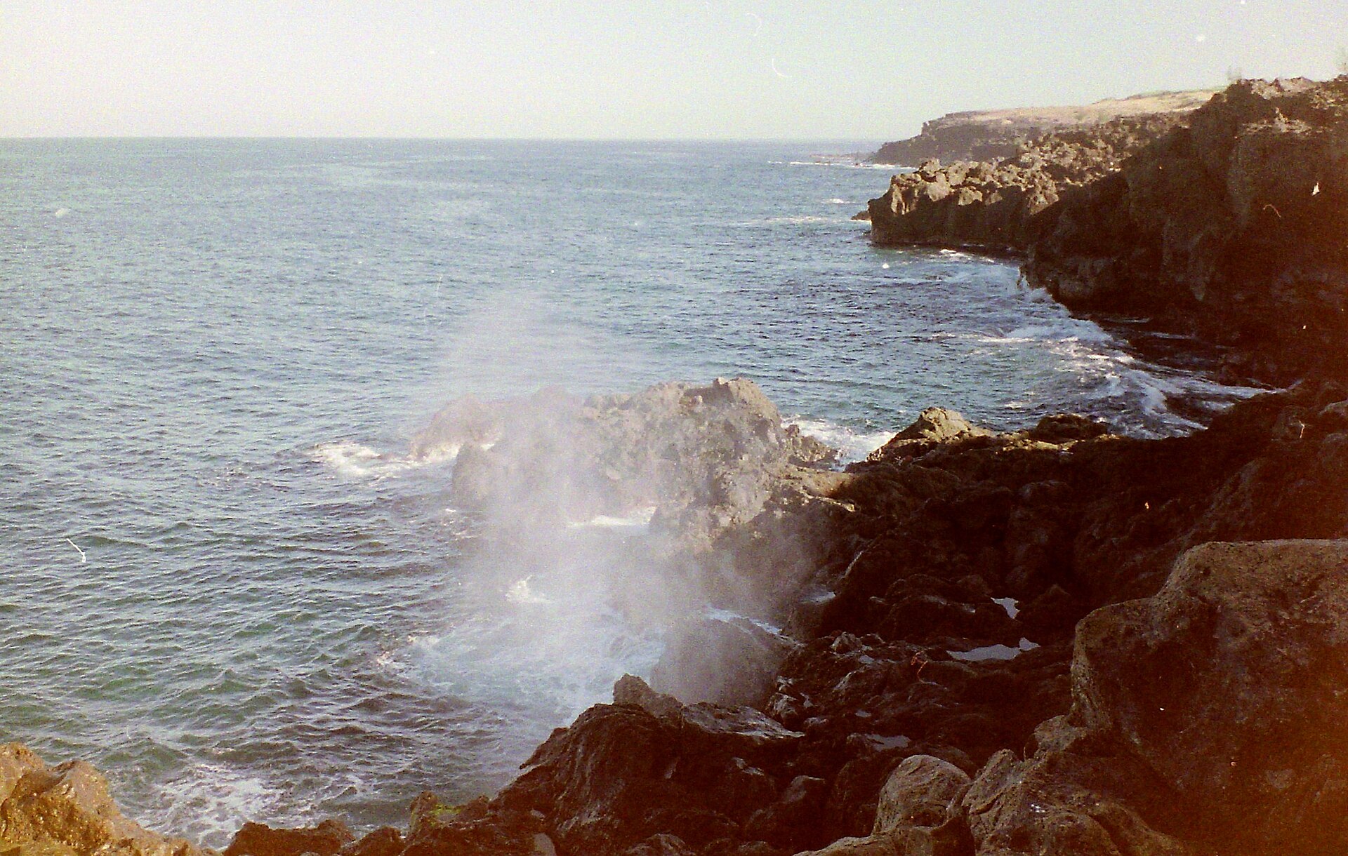 La mer contre la côte, au Souffleur.