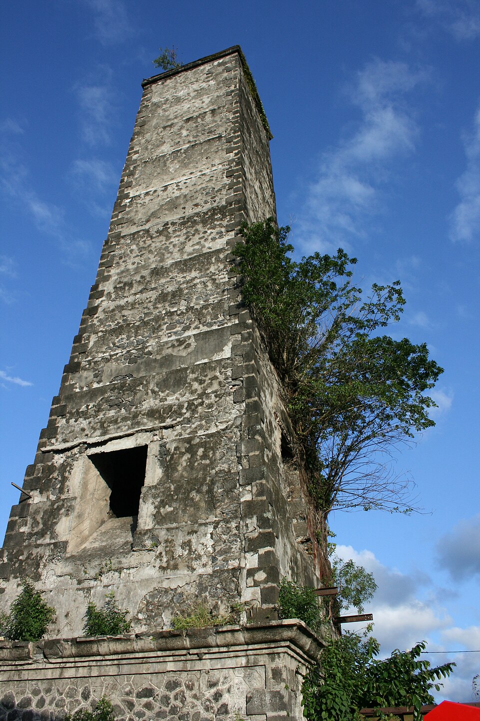 La cheminée de Ravine-Creuse, à Saint-André