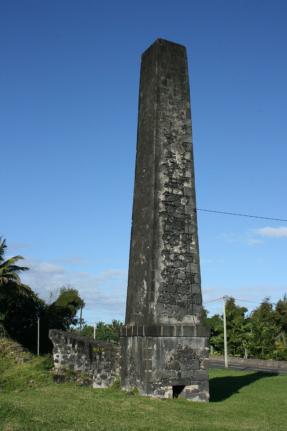 La cheminée du Baril, à Saint-Philippe