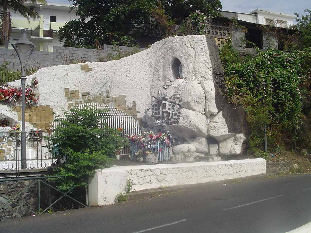 L’autel à la Vierge, près de la rivière d’Abord