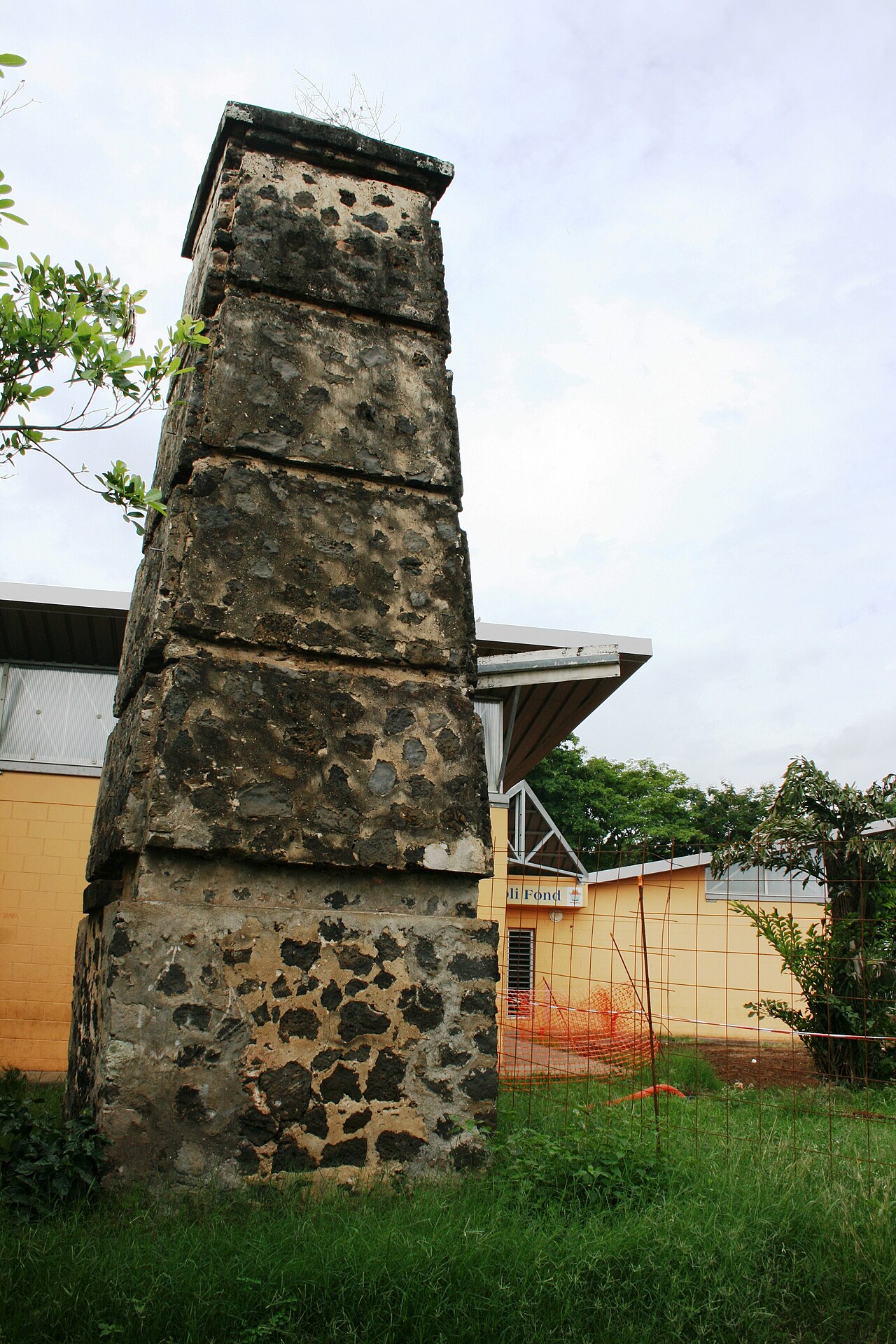 La cheminée de Basse-Terre